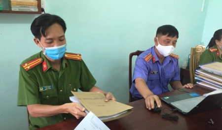 hình buổi kiểm sát