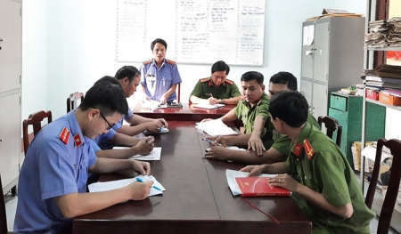 hình buổi kiểm sát