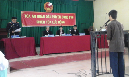 Hình phiên Tòa xét xử