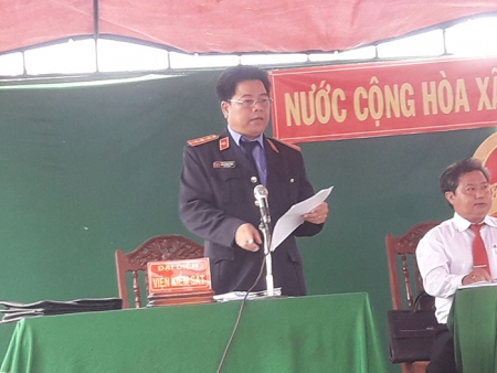 hình xét xử
