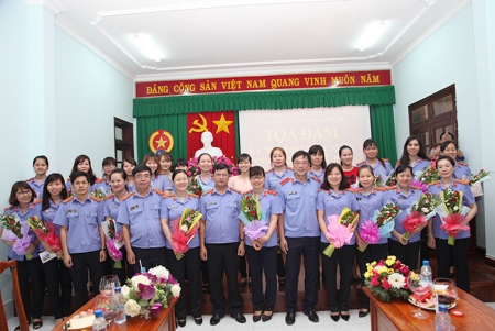 hình tọa đàm
