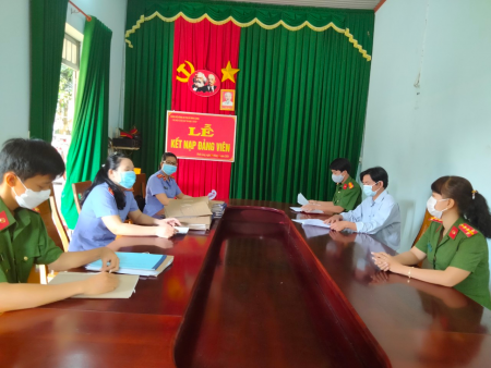 Viện kiểm sát nhân dân thị xã Bình Long trực tiếp kiểm sát việc tuân theo pháp luật trong công tác tạm giữ, tạm giam và thi hành án phạt tù tại Nhà tạm giữ - Công an thị xã Bình Long quí II năm 2022