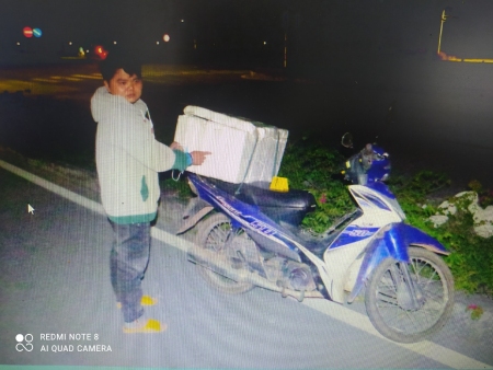 Hớn quản bắt giữ đối tượng buôn bán trái phép pháo nổ.