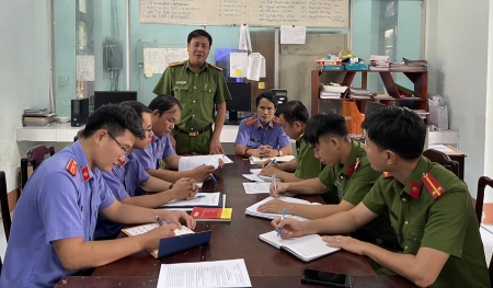 Viện KSND huyện Đồng Phú trực tiếp kiểm sát việc tạm giữ, tạm giam và thi hành án phạt tù tại Nhà tạm giữ Công an huyện Đồng Phú