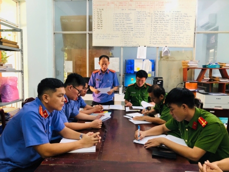 Viện kiểm sát nhân dân huyện Đồng Phú trực tiếp kiểm sát quý IV năm 2024 tại Nhà tạm giữ Công an huyện Đồng Phú