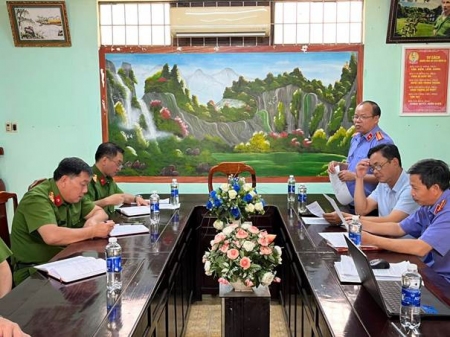 Viện kiểm sát nhân dân tỉnh Bình Phước tiến hành trực tiếp kiểm sát Trại tạm giam Công an tỉnh Bình Phước