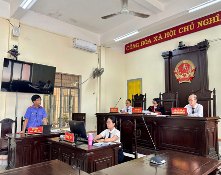 Viện trưởng VKSND Khu vực 12 – Đồng Nai trực tiếp thực hành quyền công tố và kiểm sát xét xử