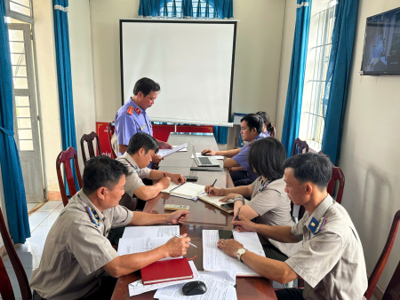 VKSND Khu vực 12 – Đồng Nai trực tiếp kiểm sát hoạt động thi hành án dân sự tại Phòng Thi hành án dân sự Khu vực 12 – Đồng Nai