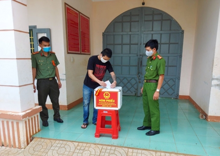 hình buổi kiểm sát