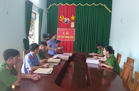 hình buổi kiểm sát