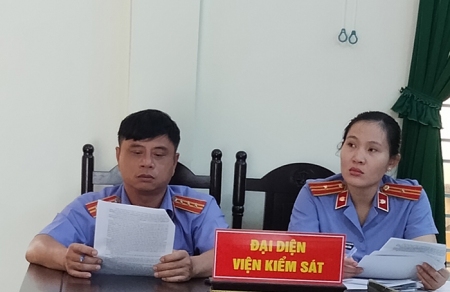 hình ảnh phiên tòa