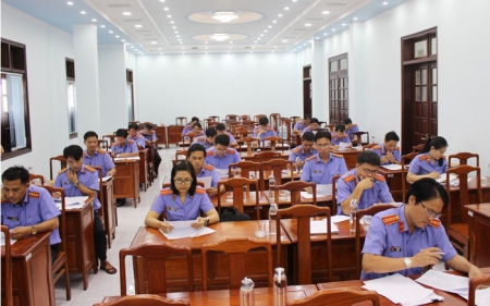 Thí sinh làm bài thi