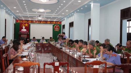 Hình về buổi làm việc