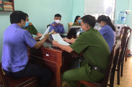 hình buổi kiểm sát