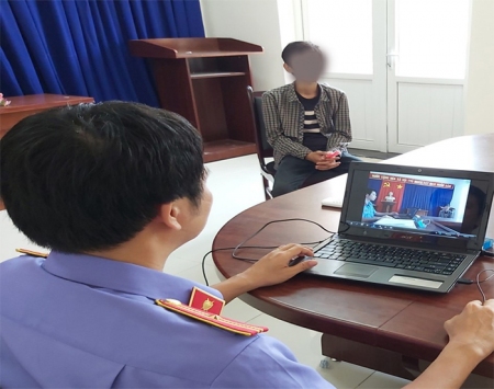 hình ảnh hỏi cung