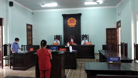 hình ảnh phiên tòa
