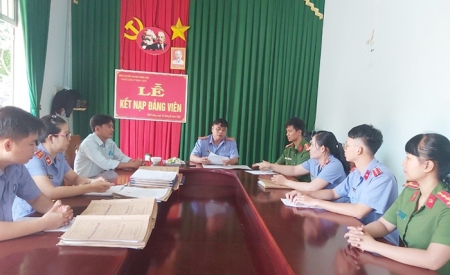 hình buổi kiểm sát