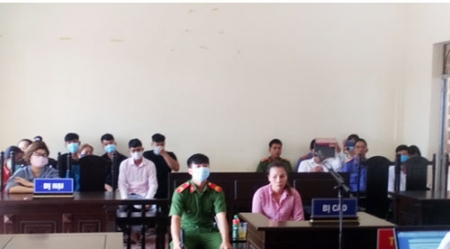 Hình phiên tòa