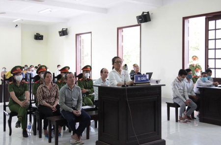 hình ảnh phiên tòa