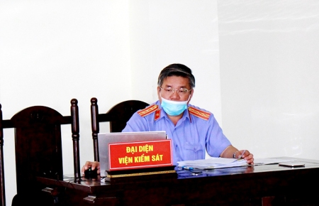 hình ảnh phiên tòa