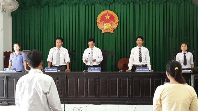 Phiên tòa 27/5/2015