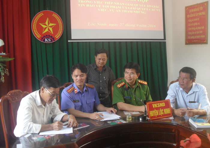 Lế ký kết