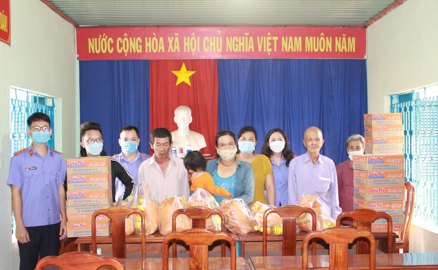 Hình hoạt động