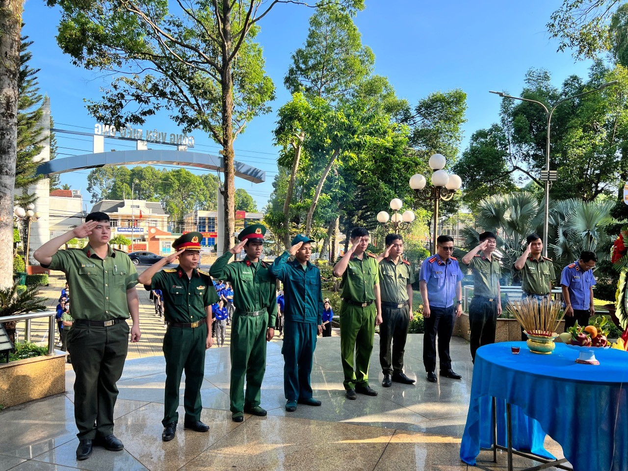 Viện KSND huyện Bù Đăng tham gia hoạt động nhân dịp kỷ niệm 48 năm ngày giải phóng Bù Đăng