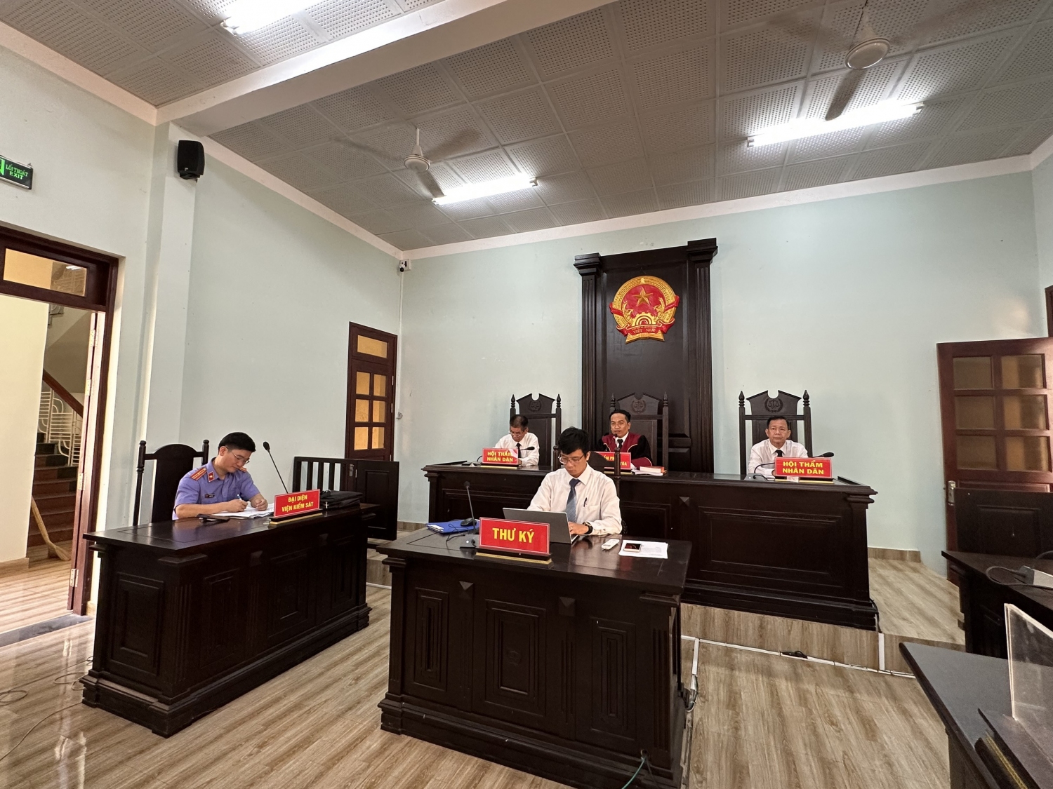 Tổ chức thành công các phiên tòa xét xử trực tuyến năm 2023