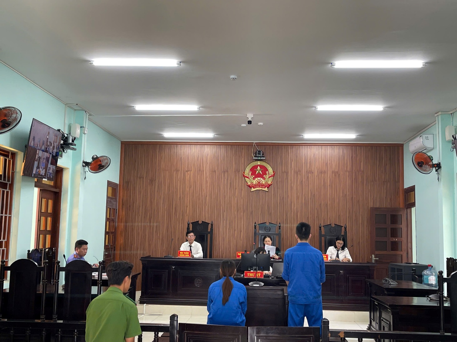 Viện kiểm sát nhân dân khu vực 11 – Đồng Nai thực hành quyền công tố, kiểm sát xét xử trực tuyến 03 vụ án về ma túy