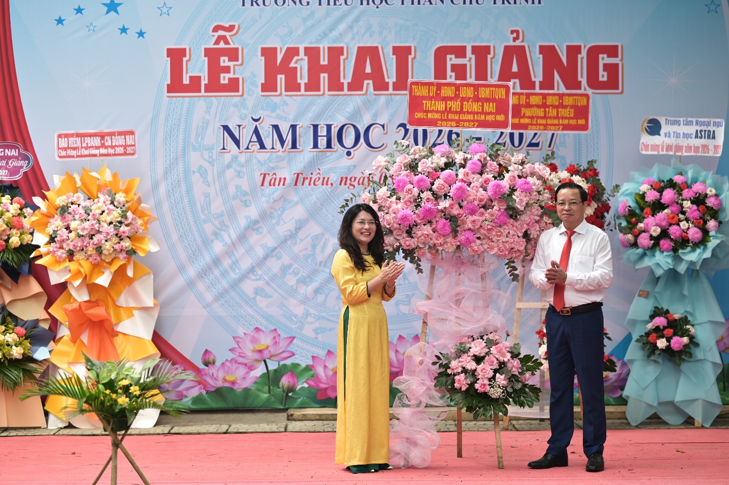 Viện trưởng Viện kiểm sát nhân dân thành phố Đồng Nai tham dự Lễ khai giảng năm học mới 2026-2027
