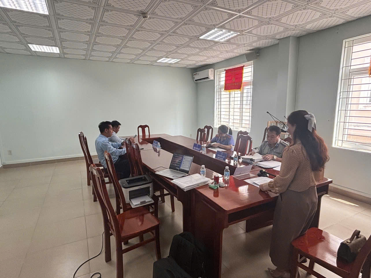Viện kiểm sát nhân dân khu vực 7 – Đồng Nai thực hiện chức năng kiểm sát Thi hành án dân sự qua buổi bán đấu giá tài sản