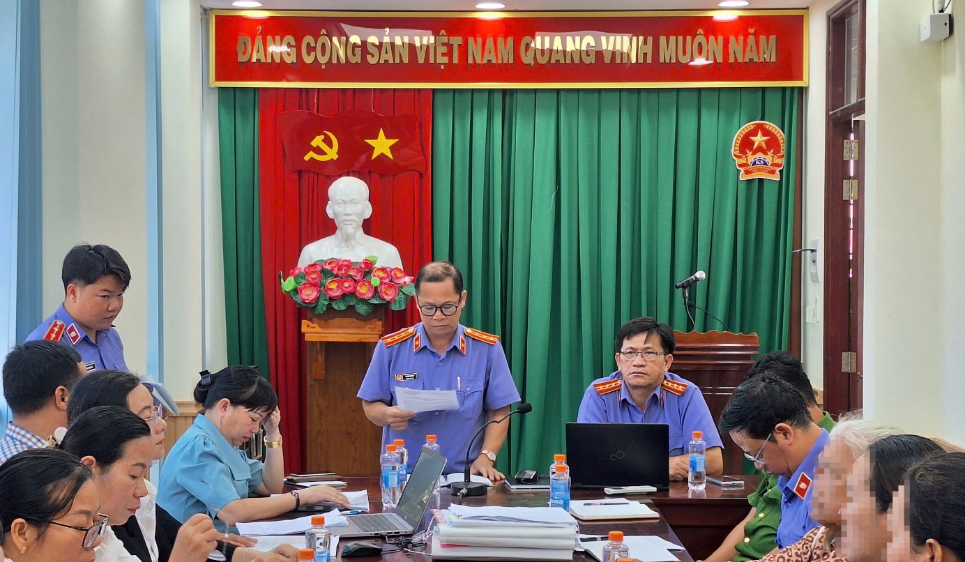 Viện Kiểm sát nhân dân khu vực 8 – Đồng Nai mở phiên họp xem xét xử lý chuyển hướng đối với người chưa thành niên phạm tội