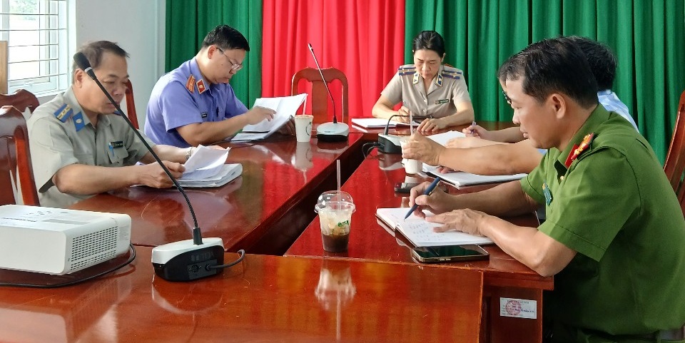Viện kiểm sát nhân dân khu vực 7 thực hiện chức năng kiểm sát Thi hành án dân sự qua việc kiểm sát việc cưỡng chế giao tài sản trên địa bàn