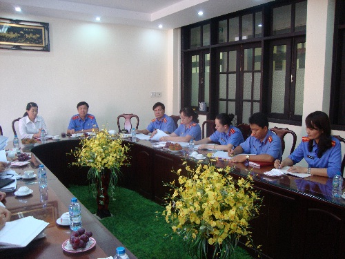 Đồng chí Nguyễn Thị Thủy Khiêm-Phó Viện Trưởng Viện kiểm sát nhân dân tối cao thăm và làm việc tại Viện kiểm sát nhân dân tỉnh Đồng Nai.