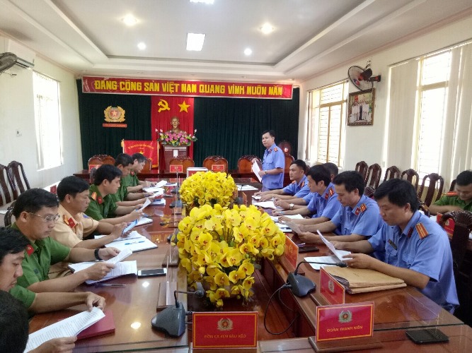 Viện kiểm sát nhân dân huyện Trảng Bom trực tiếp kiểm sát việc tiếp nhận, giải quyết nguồn tin về tội phạm và khiếu nại tố cáo trong hoạt động tư pháp đối với Cơ quan Cảnh sát điều tra Công an huyện Trảng Bom 06 tháng đầu năm 2020