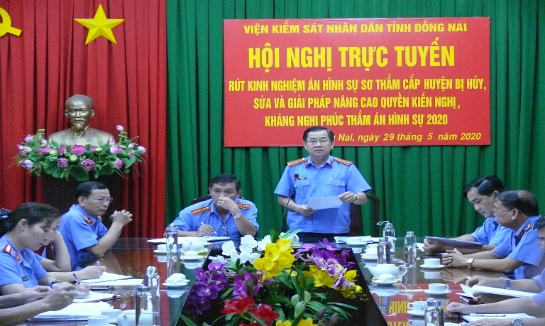VKSND tỉnh Tổ chức hội nghị trực tuyến 2 cấp