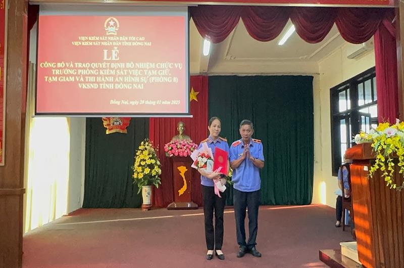 Công bố và trao quyết định bổ nhiệm Trưởng phòng 8