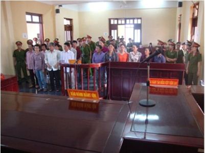 Phiên tòa xét xử 19 bị cáo phạm tội “Cố ý làm hư hỏng tài sản” xảy ra trên địa bàn xã Lâm San, huyện Cẩm Mỹ, tỉnh Đồng Nai.