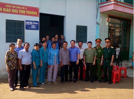 Khánh thành và bàn giao nhà tình thương cho người nghèo tại phường Bửu Long, thành phố Biên Hòa.