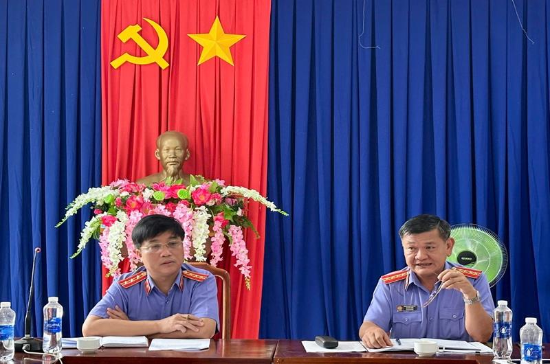 Đồng chí Ngô Hữu Nghĩa – Phó Viện trưởng Viện kiểm sát nhân dân tỉnh Đồng Nai có buổi làm việc tại Viện kiểm sát nhân dân khu vực 12 – Đồng Nai