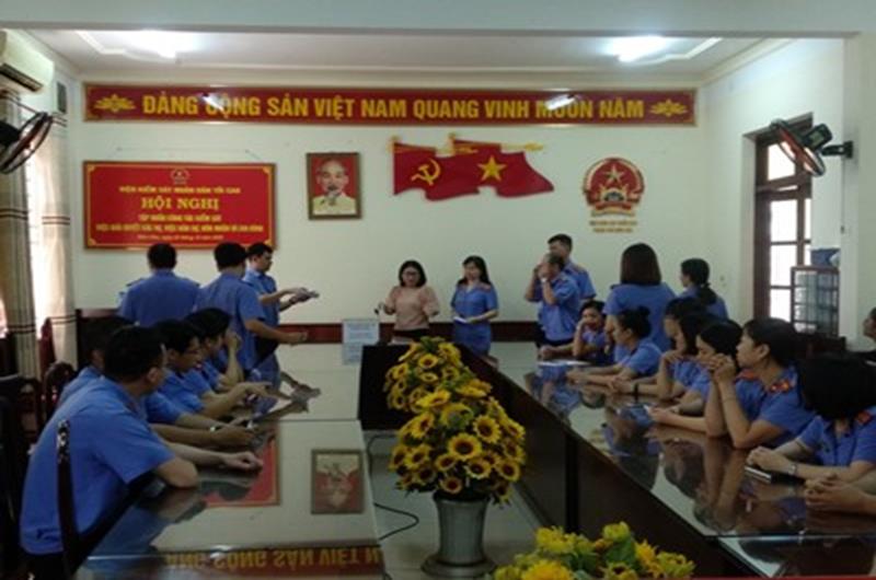 Viện kiểm sát nhân dân thành phố Biên Hòa phát động và tổ chức quyên góp ủng hộ đồng bào miền trung.