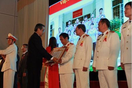 VIỆN KIỂM SÁT NHÂN DÂN HUYỆN LONG THÀNH VINH DỰ ĐÓN NHẬN HUÂN CHƯƠNG LAO ĐỘNG HẠNG NHẤT