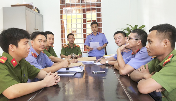 hình buổi kiểm sát