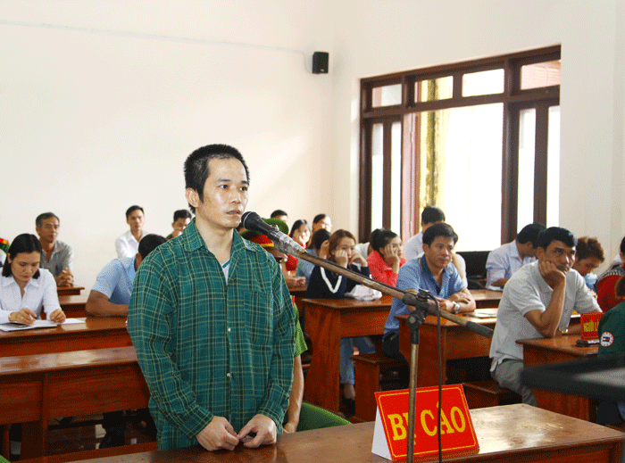 Hình phiên tòa