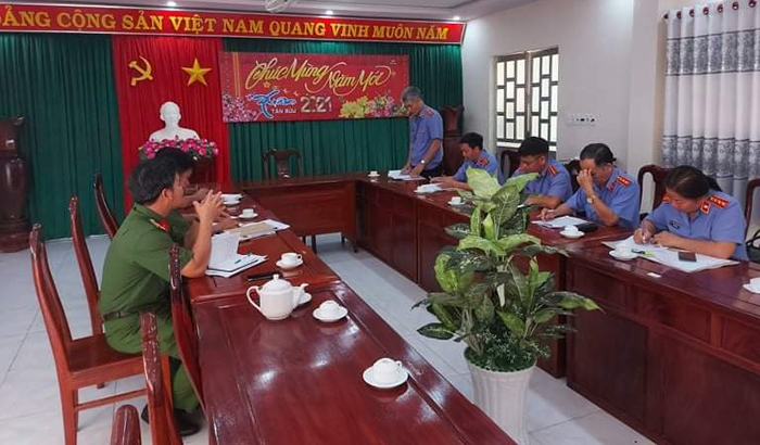 hình buổi kiểm sát