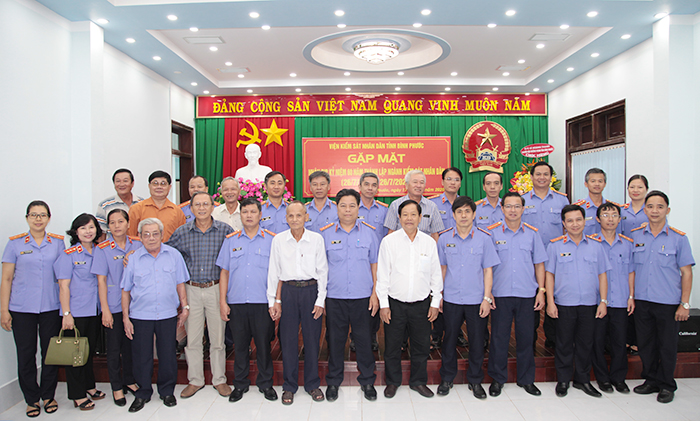 hình buổi gặp mặt